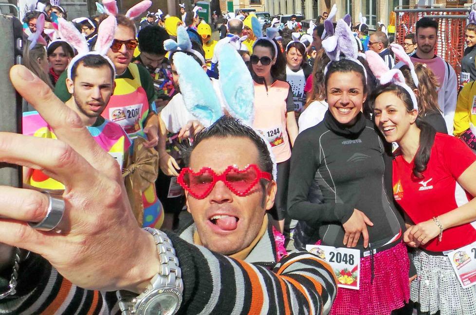 Musica, arte e coniglietti La Pasqua pazza di Puedes 