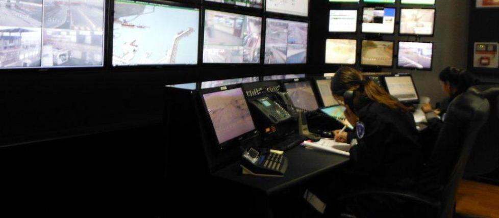 Telefonate hot dall’Autorità Portuale di Livorno, il centralinista dovrà risarcire 