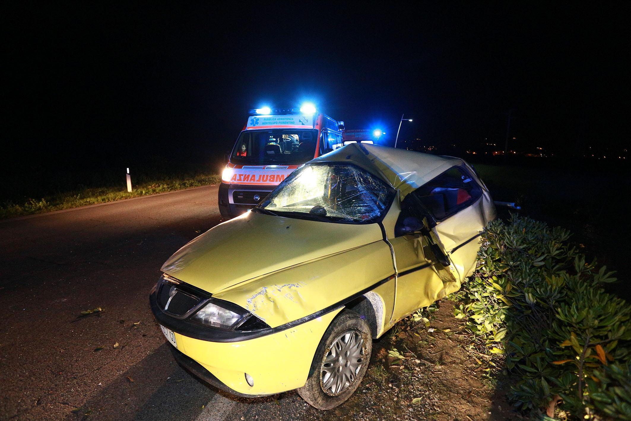 L'auto che si è ribaltata 