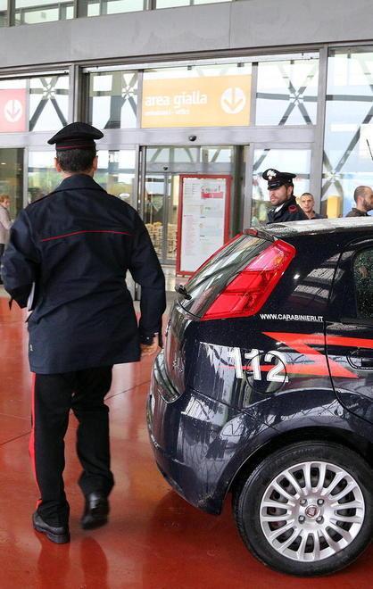 Sorpreso con abiti rubati denunciato dai carabinieri