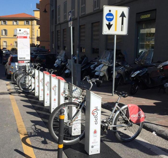 Bici a noleggio di Ciclopi aperte altre due stazioni 