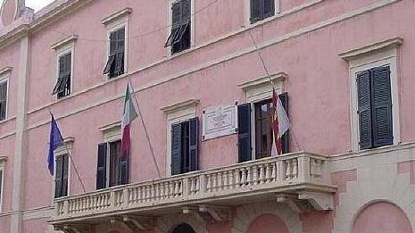 In consiglio il sì al contributo di sbarco