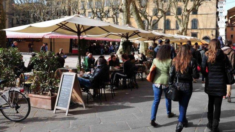 Alberghi e ristoranti fanno il pienone