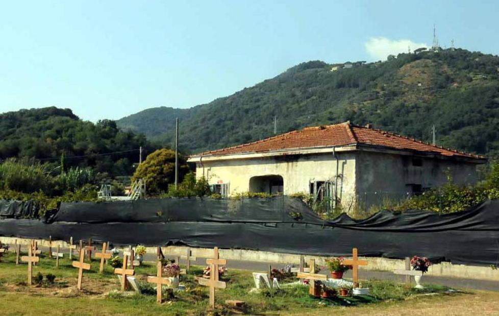 «Forno crematorio: nessun passo indietro» 
