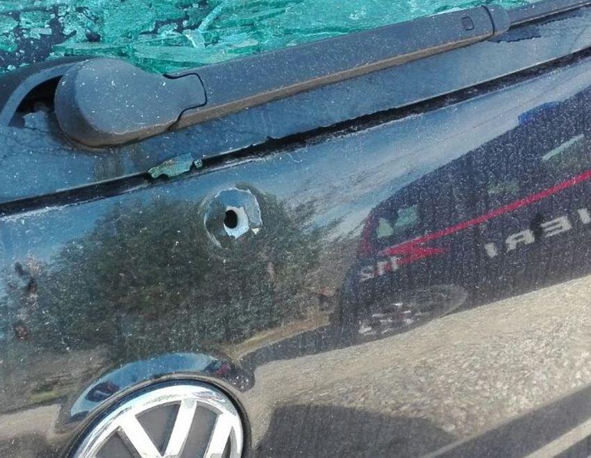 Vicesindaco di Belvì nel mirino Sei spari contro la sua macchina 