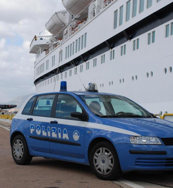 Denuncia il compagno: ha portato via nostra figlia 