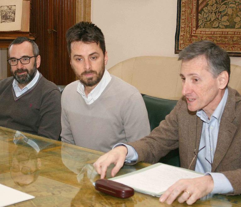 Il programma. Sul palco esperti e giornalisti 