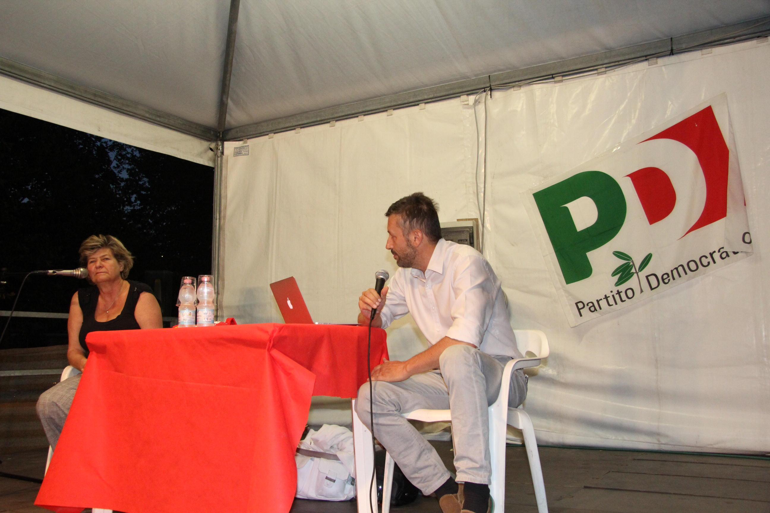 La segretaria nazionale della Cgil Susanna Camusso intervista dal collega Paolo Nencioni