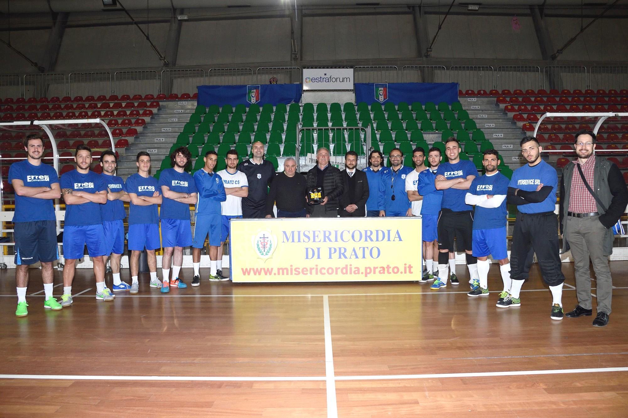 Il Prato calcio a 5 ha partecipato alla cerimonia della donazione