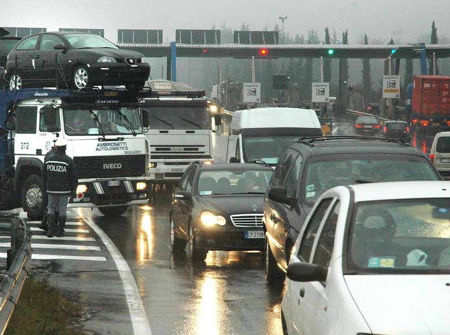 Dal raddoppio della ferrovia soluzioni per il casello dell’A11