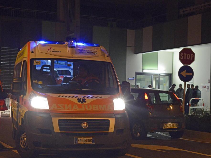 Una nottata in barella al pronto soccorso 