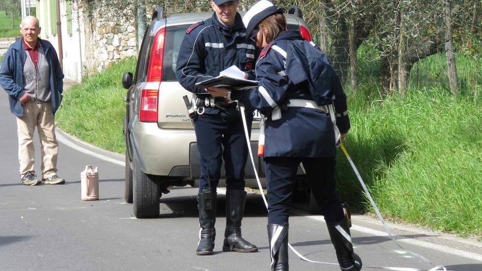 In bici contro un’auto Gravissimo un ragazzo