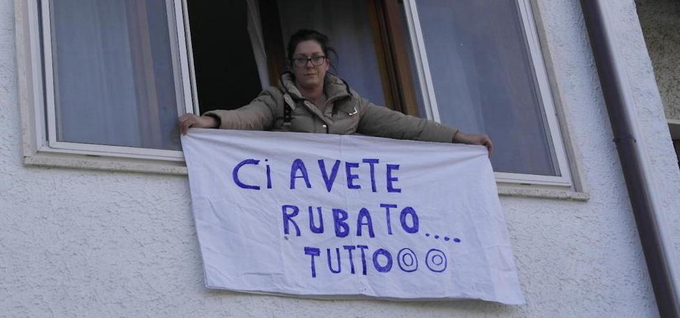 Tutto è iniziato con lo striscione “Ci avete rubato tutto”