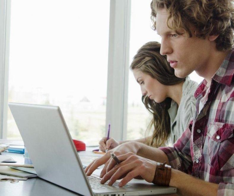 Basta digital divide Corsi di formazione riservati ai giovani 