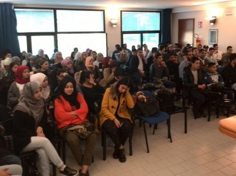 Gli islamici: “Verità sul ruolo della donna” 