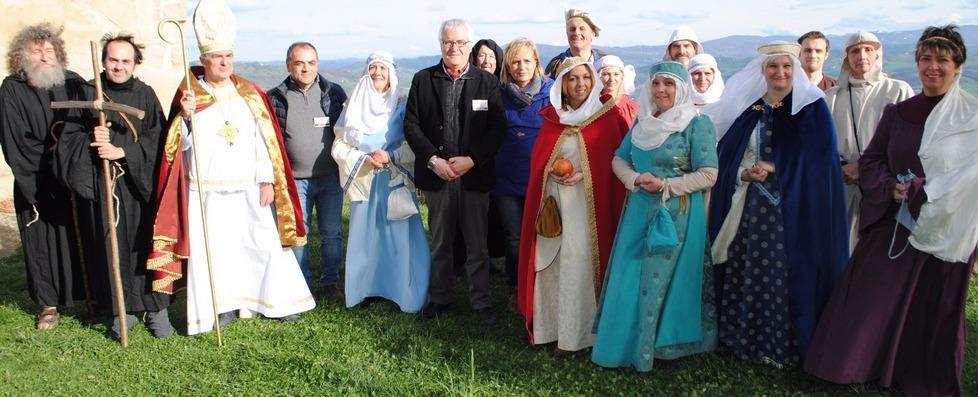  Consiglieri comunali guide per i visitatori del castello