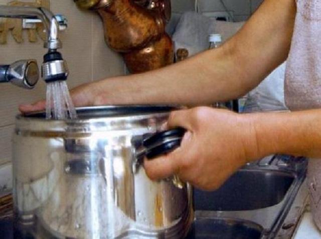 Acqua, bollette sempre più care: in Sardegna si pagano 380 euro all’anno a famiglia