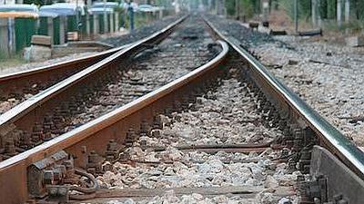 Furto di rame sulla ferrovia, circolazione dei treni in tilt a Bologna