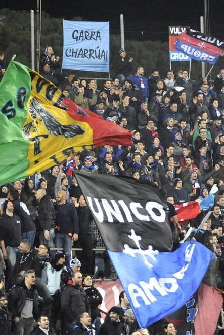 L’appello dei tifosi: «Sabato tutti all’Arena ad incitare la squadra»