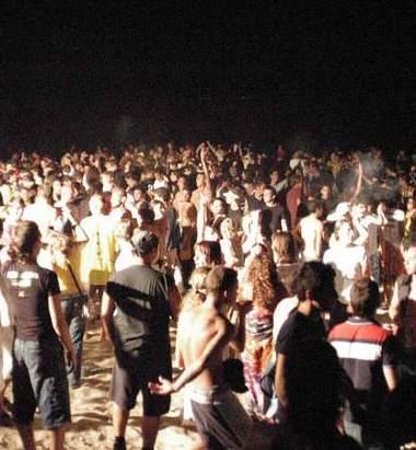 La musica non finisce a mezzanotte 