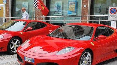La rossa della Formula 1 domani in città