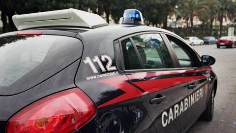 Una gazzella dei carabinieri (foto d'archivio)