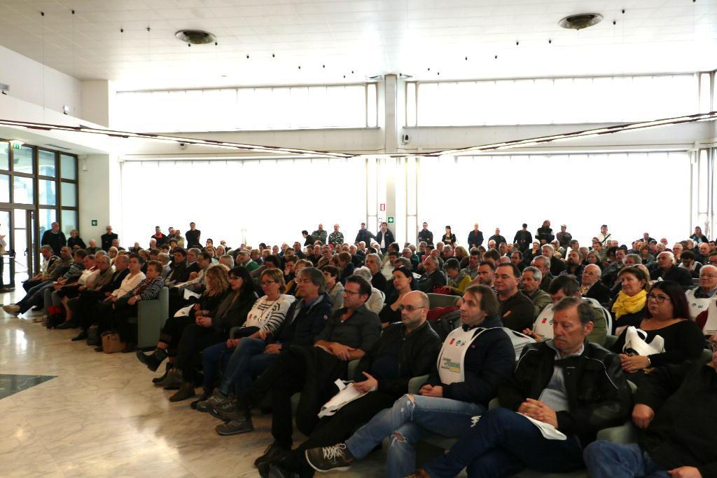 Sala gremita all'iniziativa sindacale sulle pensioni
