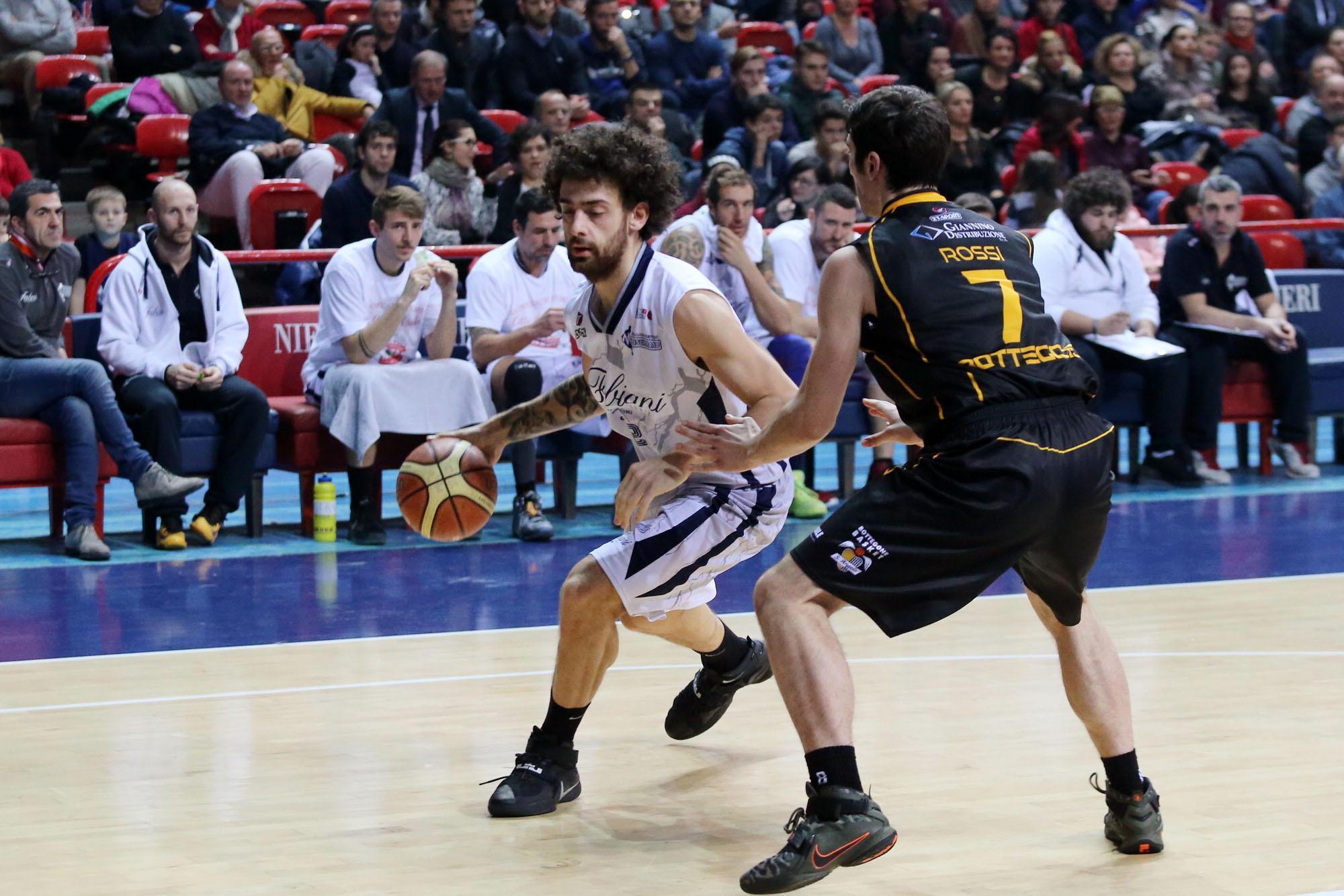 Gabriele Giarelli della Fabiani Monsummano in azione (Foto Nucci)