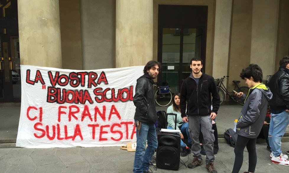 Protesta all’Istituto Chierici: «Quando piove andiamo sott’acqua» 