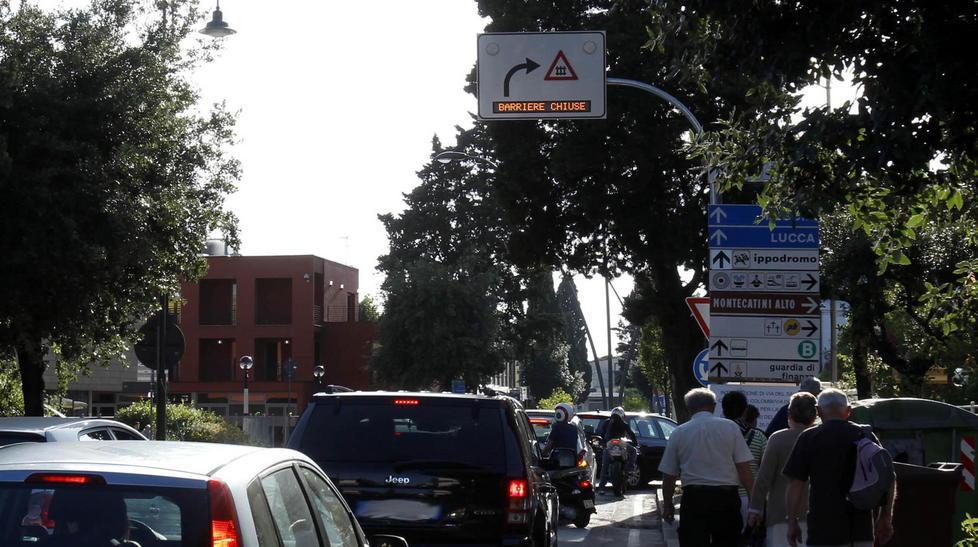 Nasce il Comitato “Montecatiniunasola” 