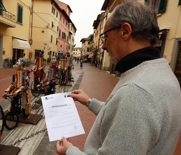 «Dovete sfamare gli ex internati» lo scherzo manda in tilt Montelupo 