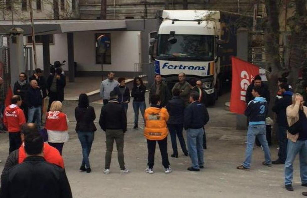 «La gioia di un figlio poi il licenziamento» 