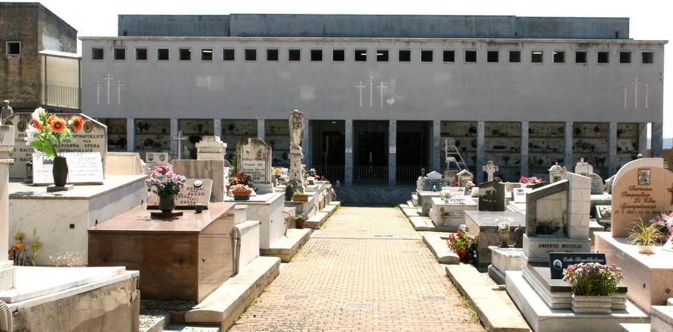 Si amplia il cimitero cantieri aperti a Marittimo 