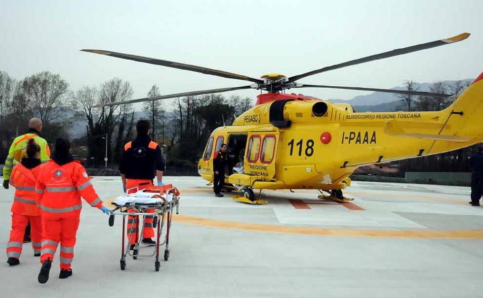 Il primo atterraggio nell’elisuperficie del nuovo ospedale