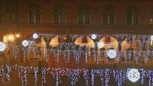 Feste di Natale in centro già si litiga sulle luminarie