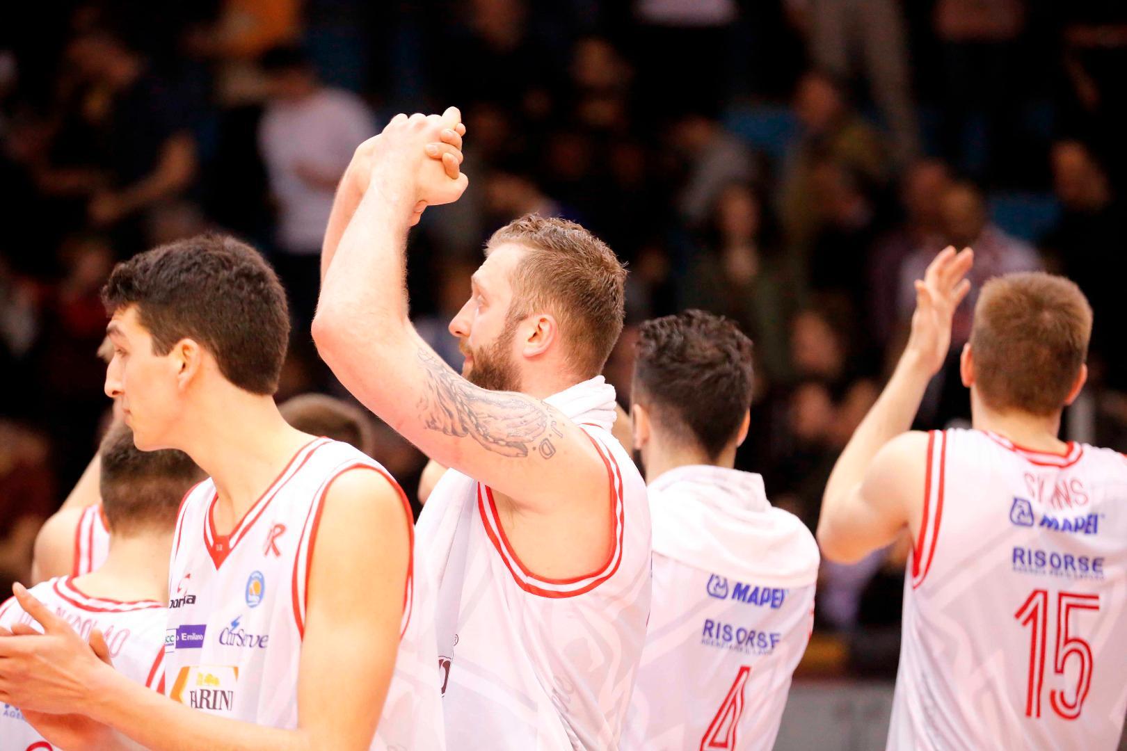 La Grissin Bon schianta l'Enel Brindisi (76-59) 