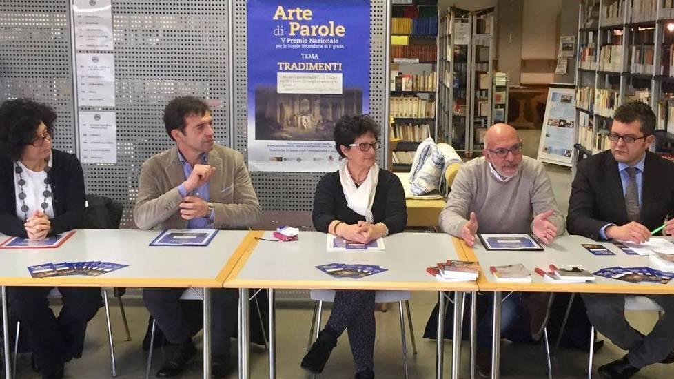 Gli studenti e “i tradimenti”
