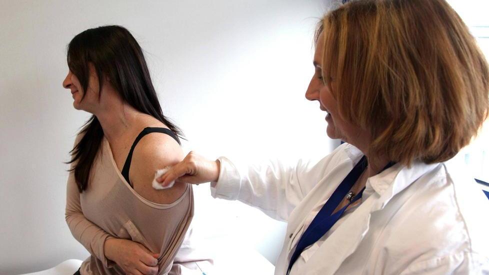 In coda in ospedale per il vaccino