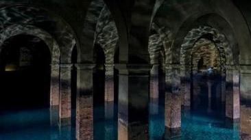 Per l’autismo day tanti livornesi al Cisternone in blu
