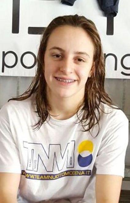 Tania Quaglieri cala un super poker 