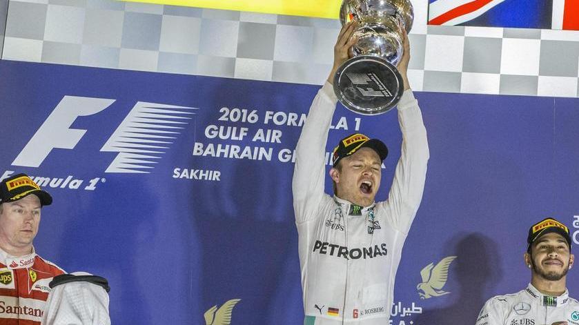 Rosberg fa sul serio, Kimi salva la Ferrari