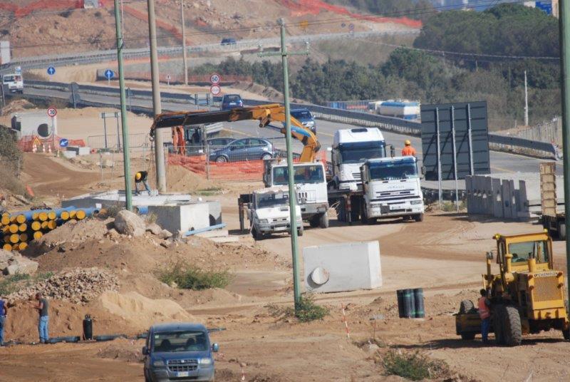 Un tratto in costruzione della Sassari-Olbia