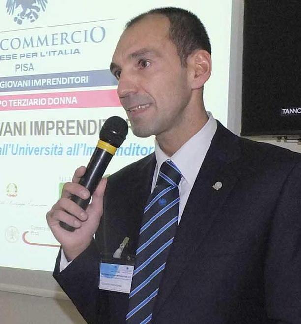 «Mercato in via Nugolaio? Tafazzismo» 