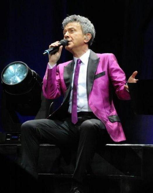 Pupo si racconta in musica e per beneficenza 