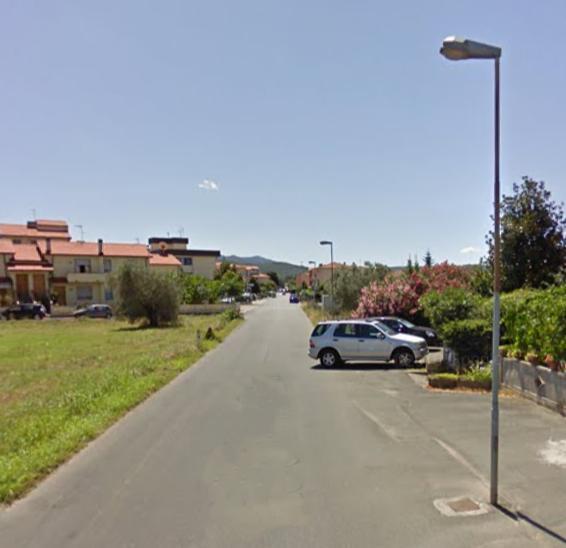 Via della Resistenza a Donoratico scattano i divieti