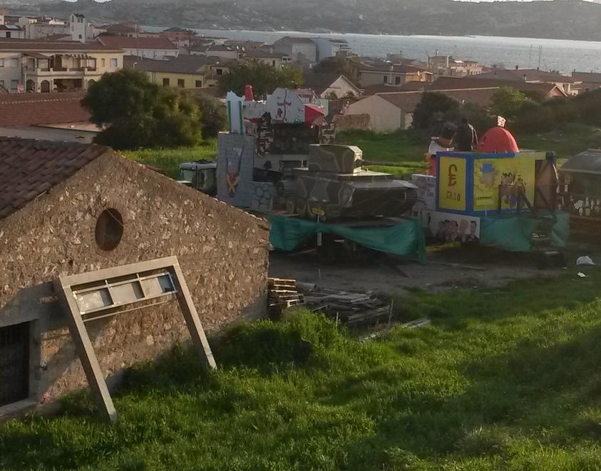 Cantieri pubblici e decoro urbano, Cuccu boccia la giunta