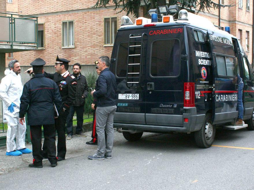I carabinieri in via Paracelso