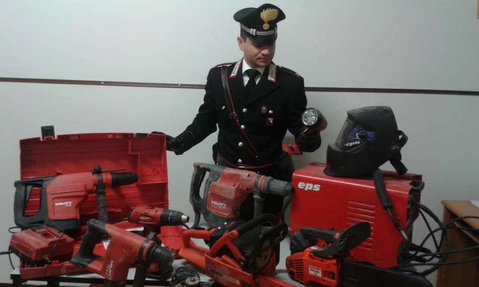 La merce sequestrata dai carabinieri 