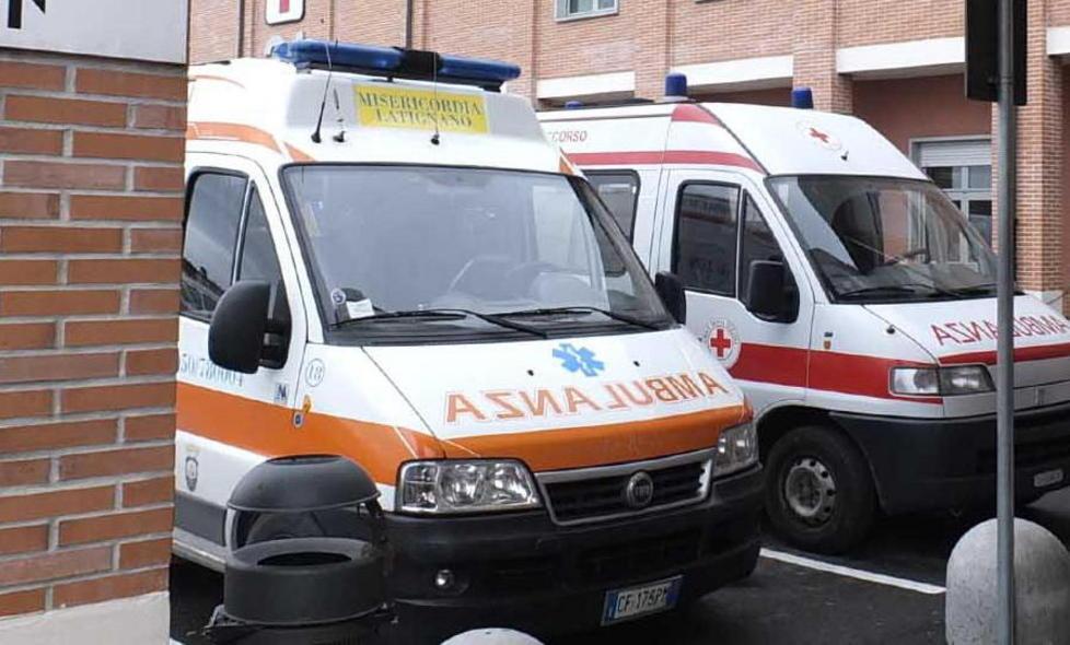«No al cane sul bus» Giovane picchiato in fuga gli aggressori 