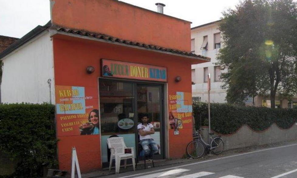 Carabiniere sventa la rapina in tabaccheria 